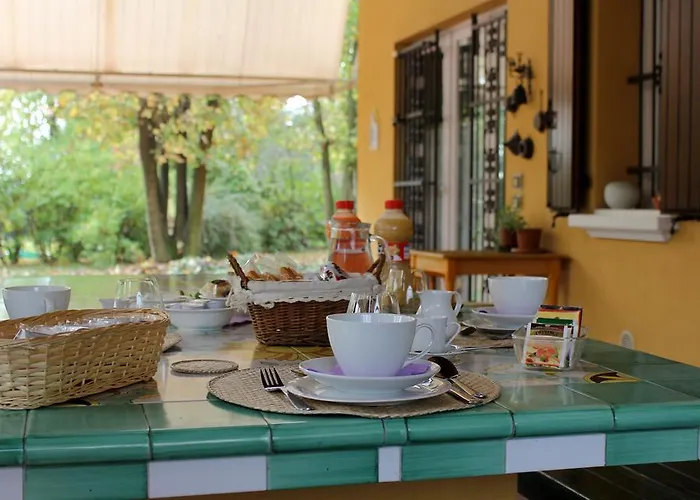 La Corte Del Cavaliere Bed & Breakfast 3*