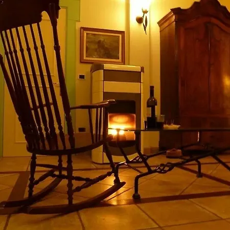 La Corte Del Cavaliere Bed & Breakfast 3*