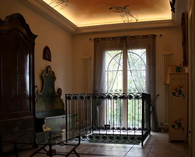 فندق مبيت وإفطار La Corte Del Cavaliere 3*